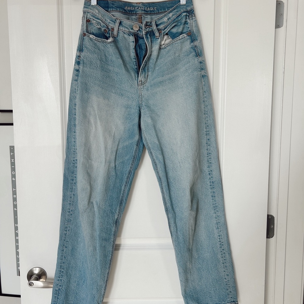American Eagle Straight Leg Jeans